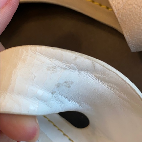 KENNETH COLE Flat Sandals - Picture 5 of 5